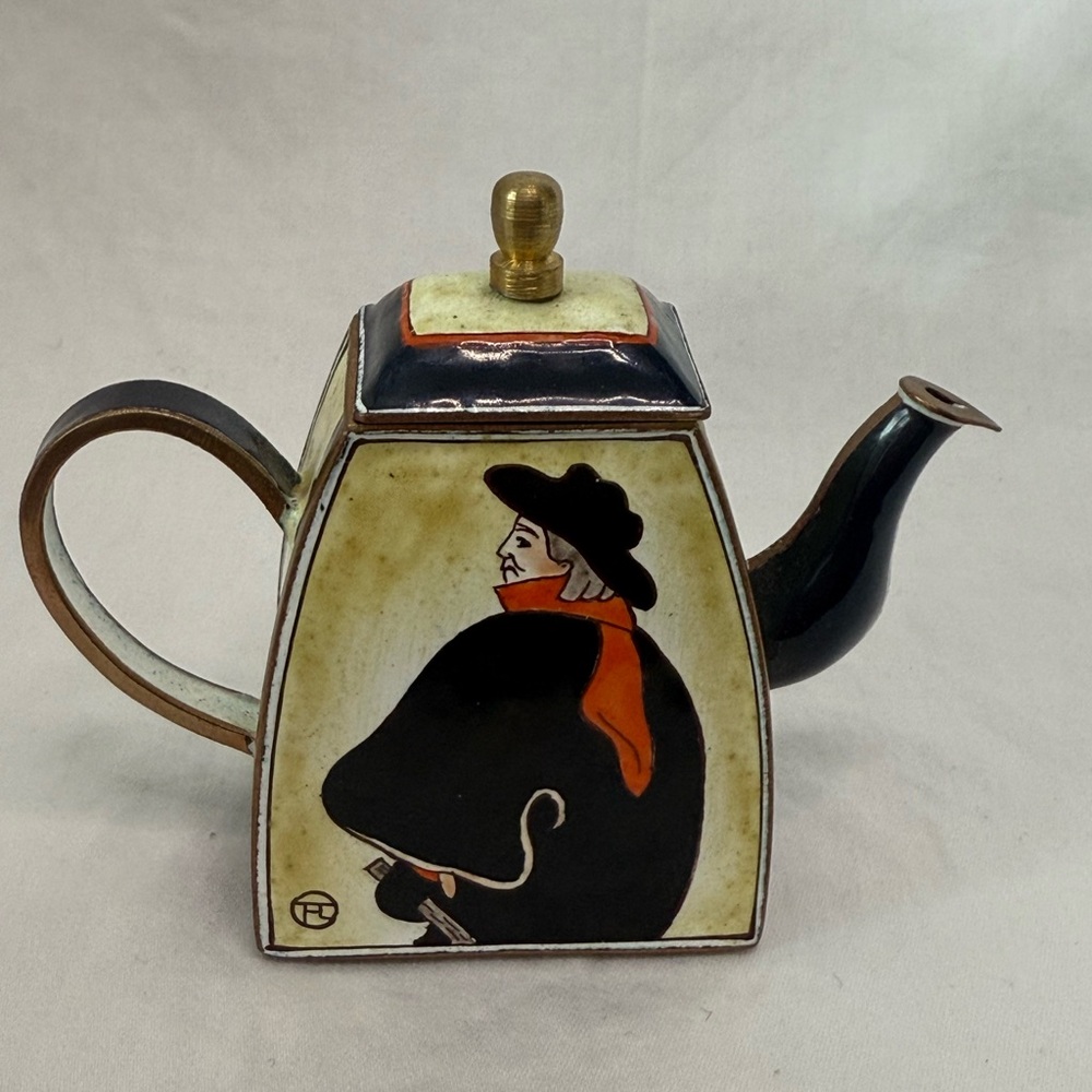 Mini Hand Painted Enamel Kelvin Chen Toulouse-Lautrec Teapot 109